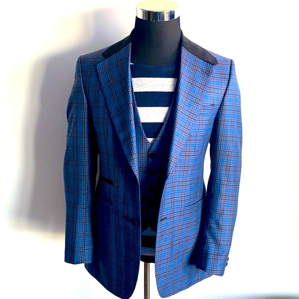$1,295 3P Bespoke Custom Suede Collar Suit 48R - Picture 10 of 16